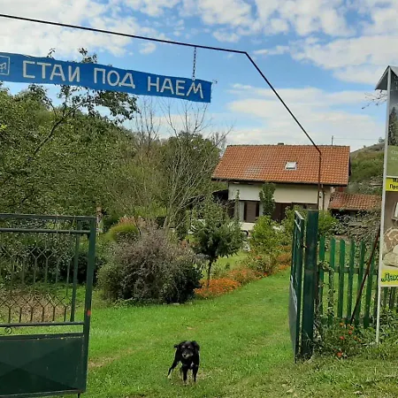 Petrov Villa Lukavica