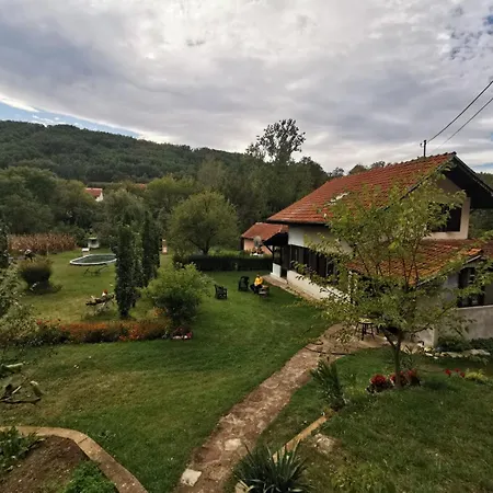 Petrov * Lukavica